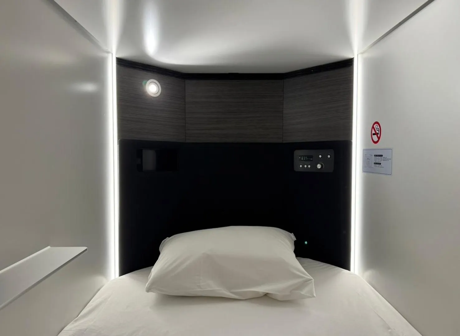 Capsule Hotel Suzumoriya Tokio Japón